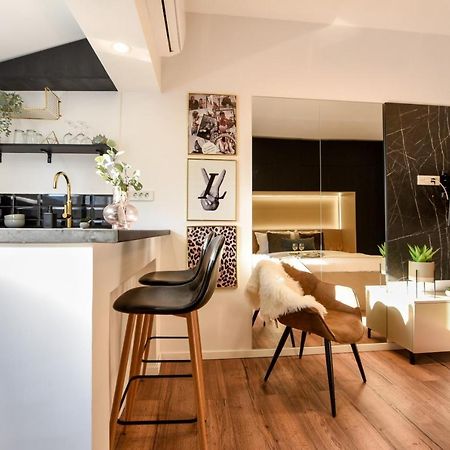 Calea Victoriei Modern Studio - Escape In The City Center Bucureşti Exterior foto