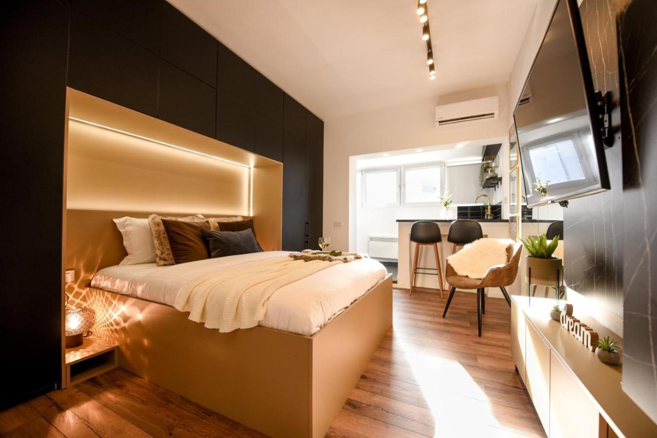 Calea Victoriei Modern Studio - Escape In The City Center Bucureşti Exterior foto